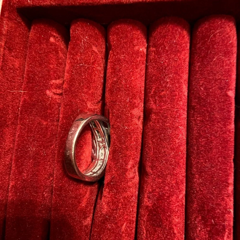 Le Vian 14 Karat White Gold Pretzel Ring - Picture 12 of 15